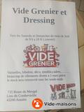 Vide grenier vide dressing chez particulier